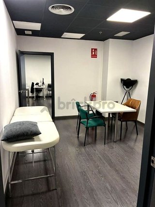 Local comercial en alquiler en La Dreta de l'Eixample en Barcelona