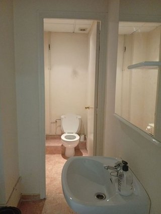 Local comercial en alquiler en Montigalà -Sant Crist en Badalona