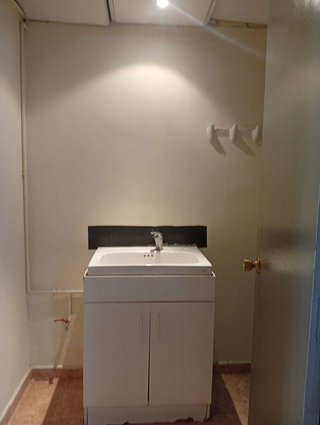 Local comercial en alquiler en Montigalà -Sant Crist en Badalona