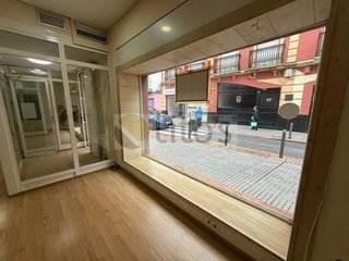 Local comercial en alquiler en Arenal - La Pólvora en Dos Hermanas