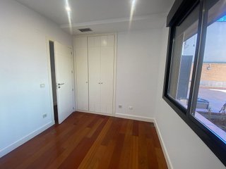 Piso en alquiler en Valdeacederas en Madrid