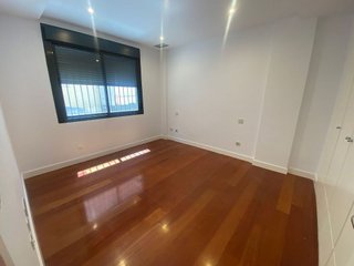 Piso en alquiler en Valdeacederas en Madrid