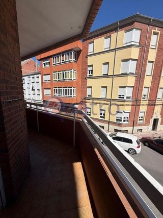 Piso en alquiler en Centro Ciudad en León