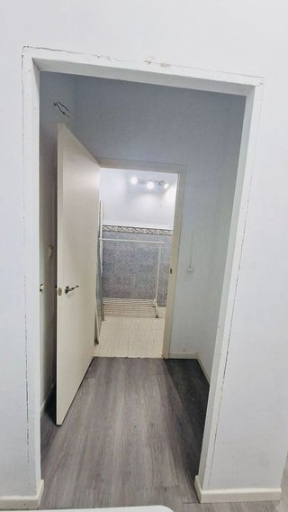 Local comercial en alquiler en Colores - Entreparques en Sevilla