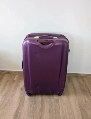 Maleta grande morada GREENWICH usada UNA VEZ