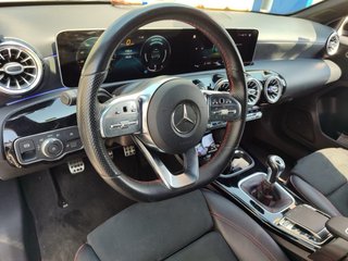 Mercedes-Benz Clase A 200 Amg line