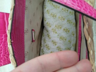 Bolso de paja Guess