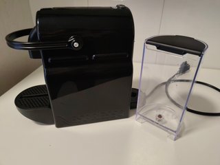 Cafetera Nespresso DeLonghi Negra
