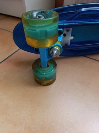 Monopatín Cruiser MAXOfit Azul Transparente