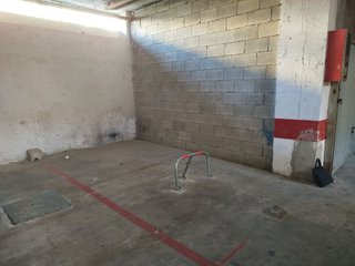 Garaje en venta en Polígono Cartuja – La Paz en Granada