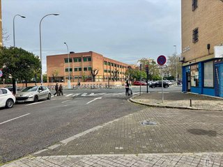 Garaje en venta en Cruz Roja en Sevilla