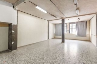 Local comercial en venta en Azpilagaña en Pamplona