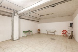 Local comercial en venta en Azpilagaña en Pamplona