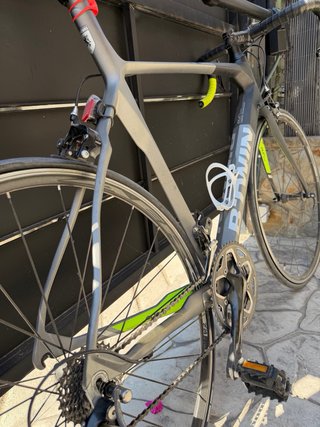 Bicicleta B’TWIN MACH 720 CF Carbono – Shimano 105