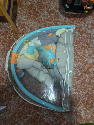 Manta de actividades para bebé
