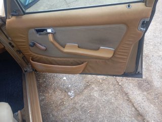 Mercedes-Benz W123 1983