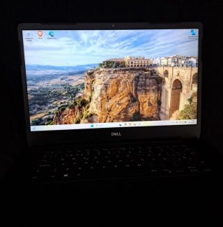 Se vende portátil Dell Vostro 5581 Plata