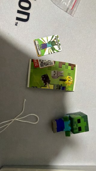 Colección Minecraft Figuras y Cartas kinder joy