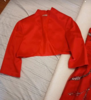 Vestido fiesta y boda rojo con chaqueta