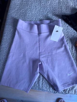 Mallas cortas Nike moradas