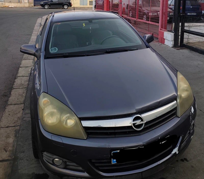 Opel Astra 2006 - foto 1