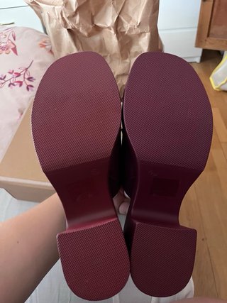 Sandalias Mimmi burdeos plataforma dorada