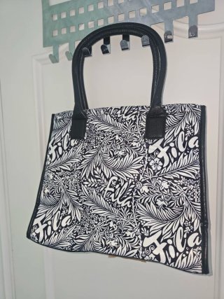 Bolso Fila Negro y Blanco Estampado