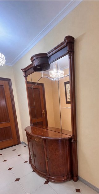Recibidor madera y cristal
