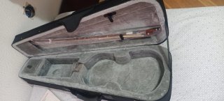 Violín VANGOA con accesorios y funda