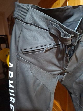 Pantalón cuero deportivo ARMURE/ Talla M