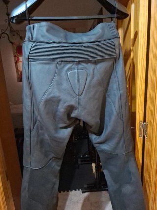 Pantalón cuero deportivo ARMURE/ Talla M