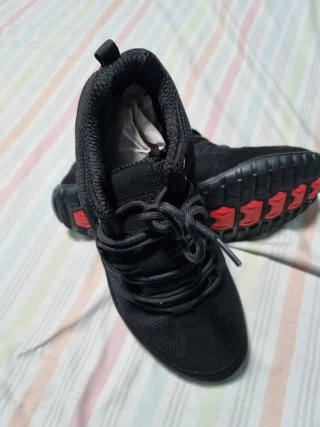 Botas Saguaro Talla 41 Negras Impermeables
