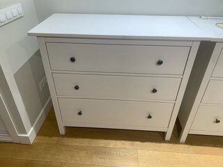 Cómoda blanca 3 cajones Ikea Hemnes