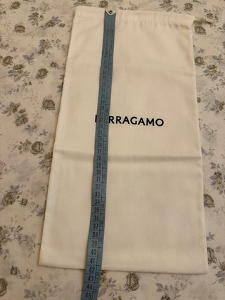 Sacchetti Ferragamo in tessuto originali