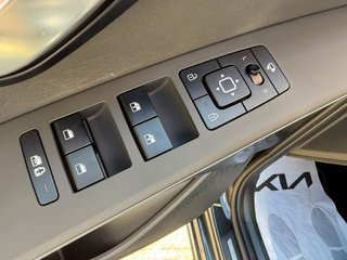 Kia Niro 1.6 GDi HEV 141 CV Emotion