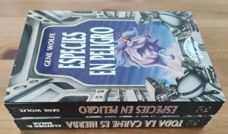 2 Libros Ciencia Ficción Gene Wolfe y Clifford D.