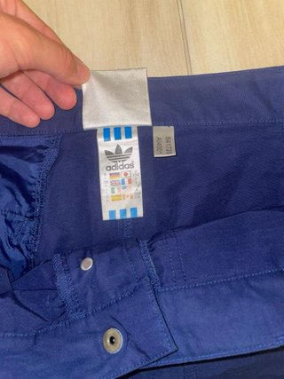 Pantaloncino Adidas Vintage Blu modello cargo