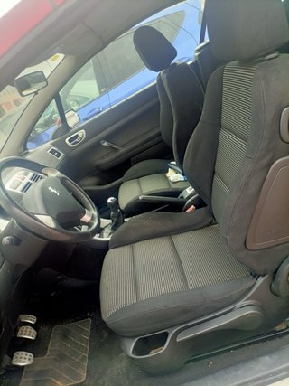 Peugeot 307 CC 1.6 110 CV