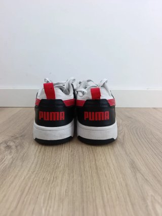 Zapatillas Puma Negras y Blancas