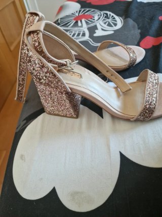 Zapatos Bershka tacón grueso glitter