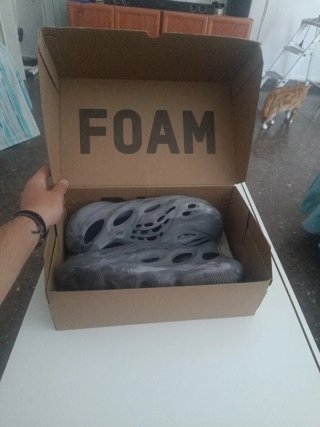 Yeezy Foam Runner Grises