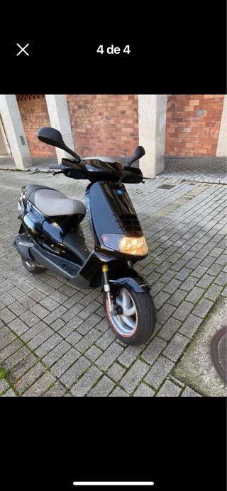 Piaggio Skipper LXT 125 Scooter Negra