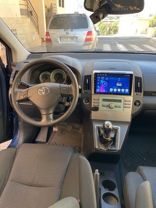 Toyota Corolla verso 2007 ( 7 plazas )