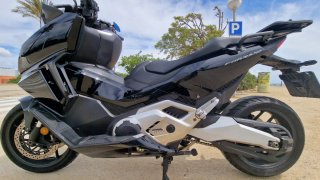 Honda Forza 750 automática DCT muy cuidada