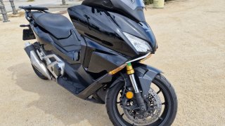 Honda Forza 750 automática DCT muy cuidada