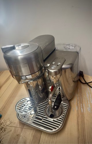 The Vertuo Creatista -  Cafetera Nespresso Cromada