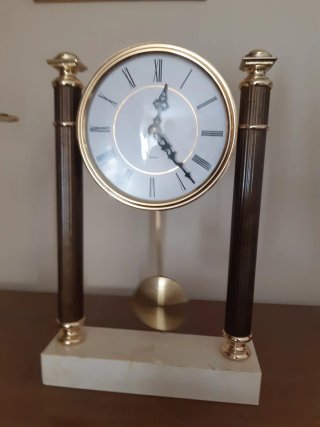 Conjunto Reloj y 2 candelabros de Metal y piedra