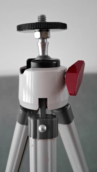 TRÍPODE FOTOGRÁFICO ANTIGUO