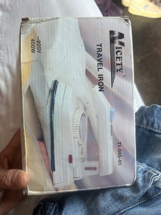 Plancha de viaje 220V 450W