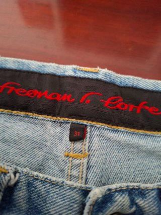 Pantalón vaquero hombre pierna ancha